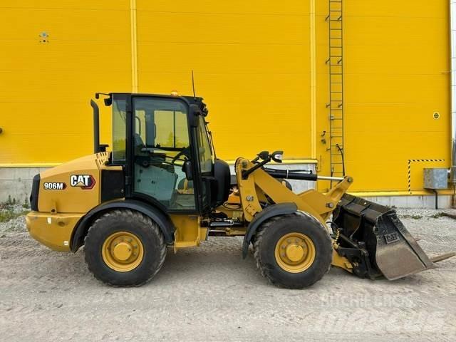 CAT 906M  휠로우더