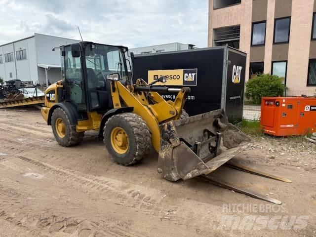 CAT 906M  휠로우더