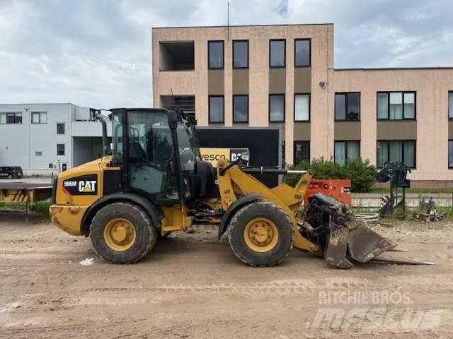 CAT 906M  휠로우더
