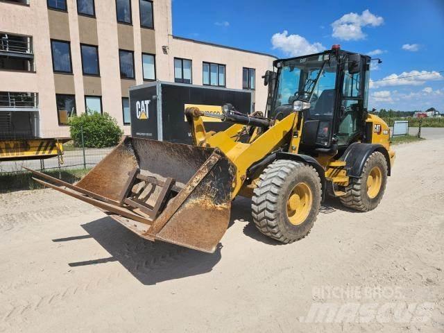 CAT 908M  휠로우더