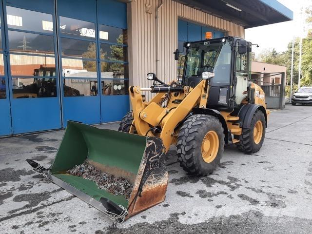 CAT 908M  휠로우더