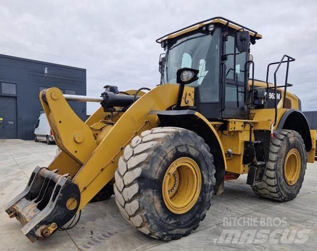 CAT 962M  휠로우더