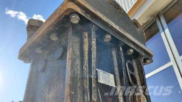 CAT H120GCS 브레이커