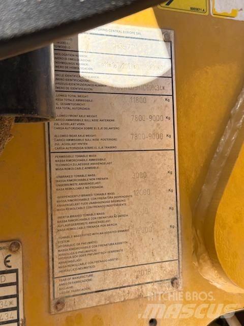 CAT TH357D 텔러 핸들러