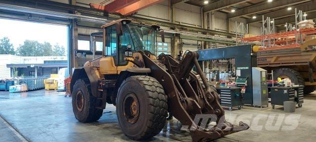 Volvo L120F  휠로우더