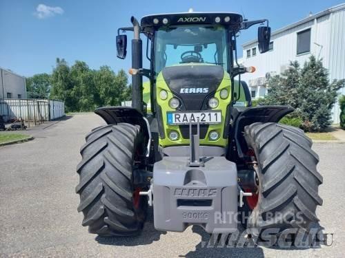 CLAAS Axion 810 트랙터