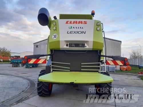 CLAAS Lexion 670 콤바인 수확기