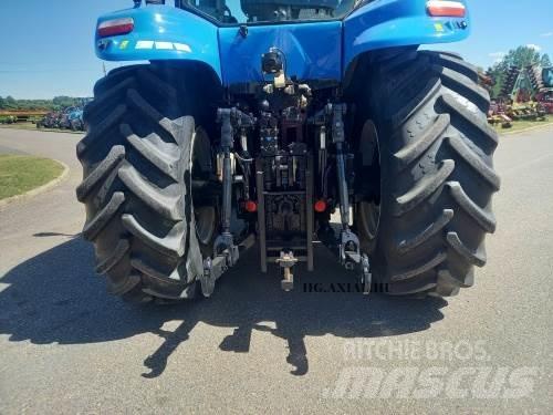New Holland T8.380 트랙터