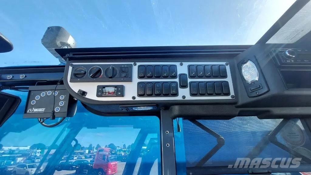 Demag AC220-5 A/T 크레인