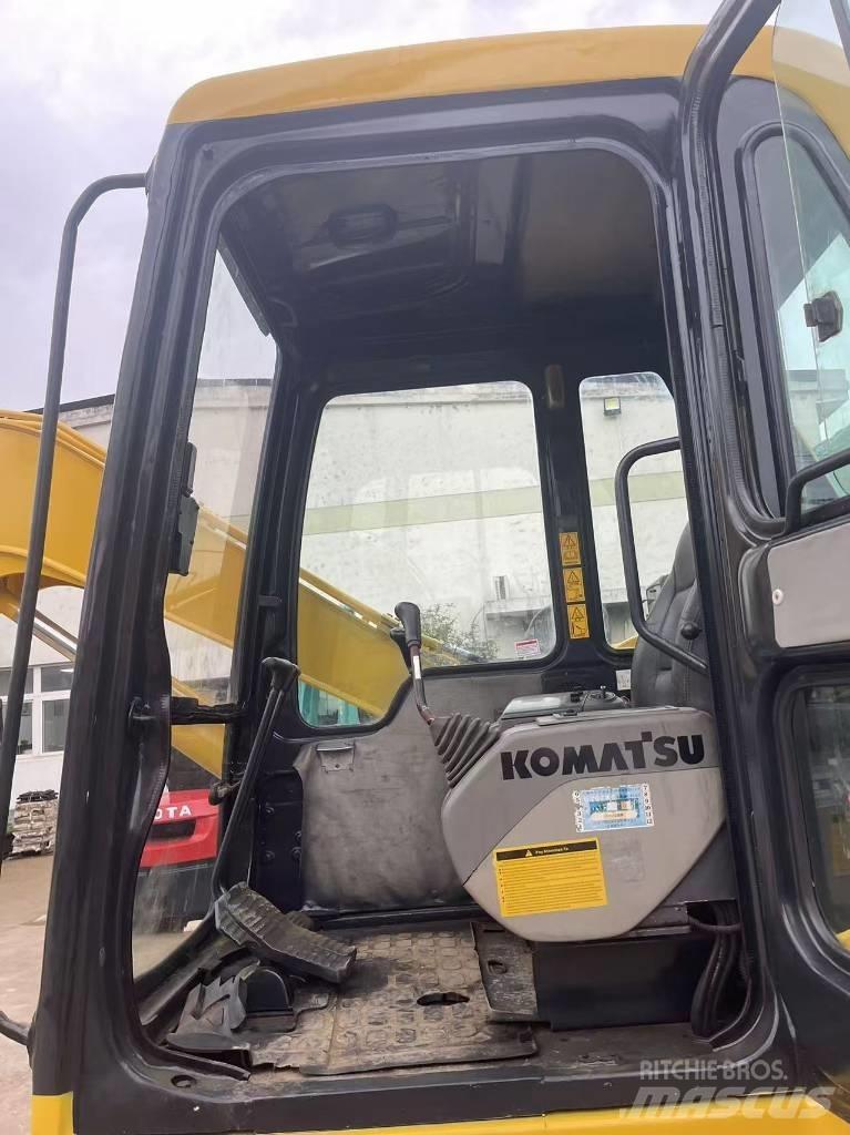 Komatsu PC 60 소형 굴삭기 7톤 미만