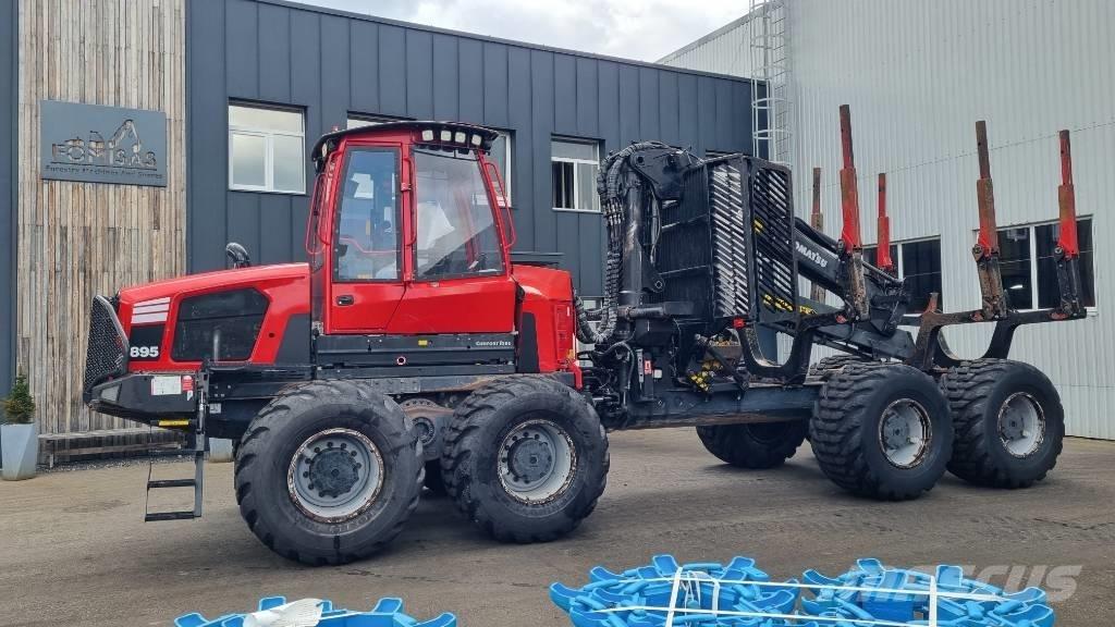 Komatsu 895 원목 포워더