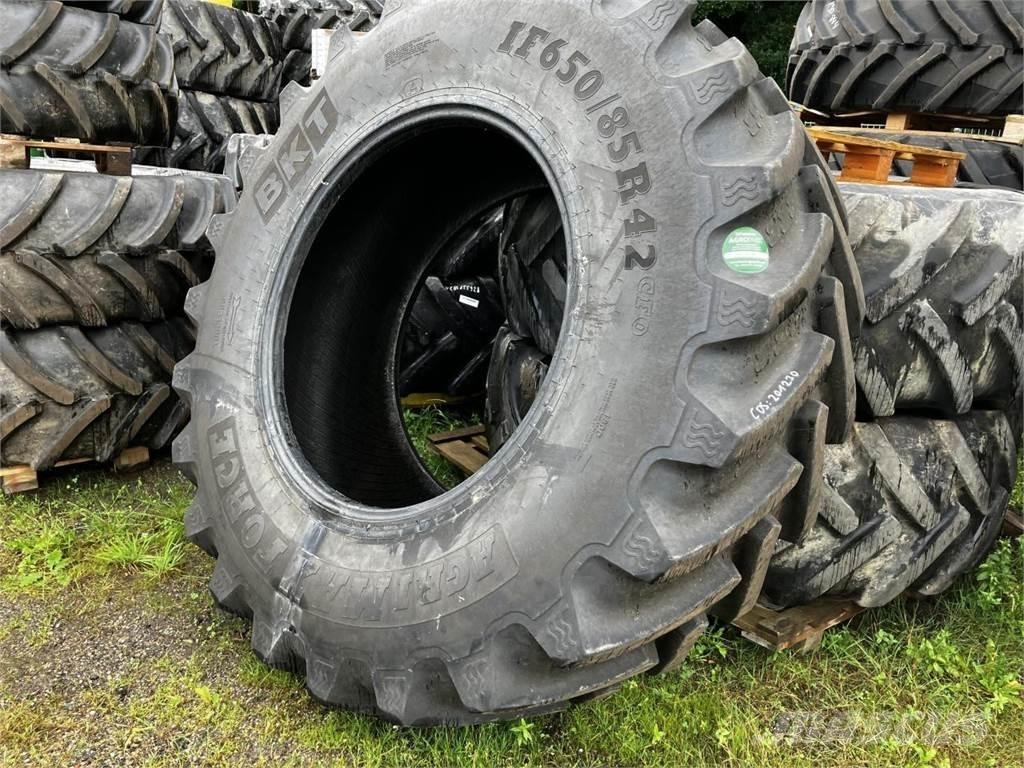 BKT 650/85R42 IF 타이어, 휠 및 림