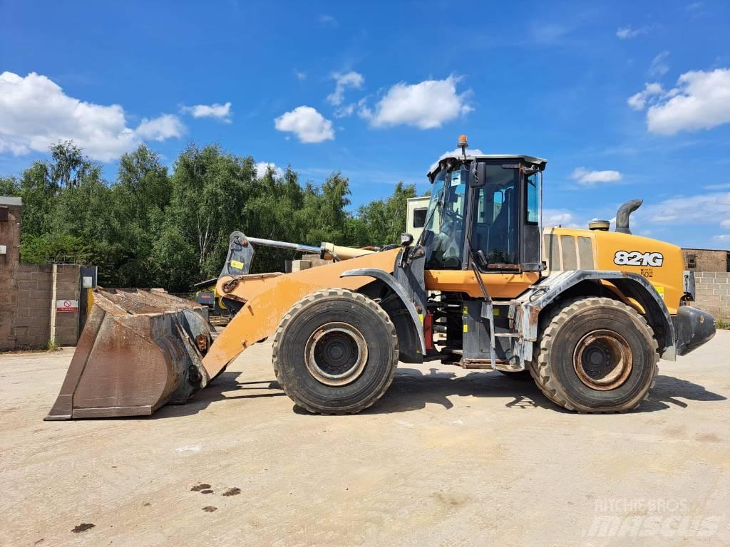 CASE 821 GXR  휠로우더