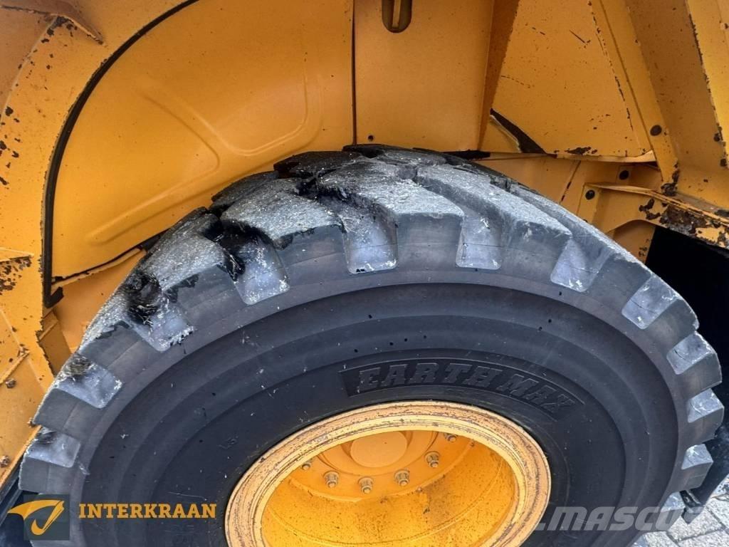 Hyundai HL 955 A  휠로우더