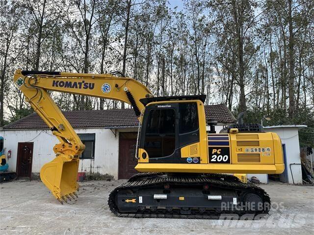Komatsu PC200-8 대형 굴삭기 29톤 이상