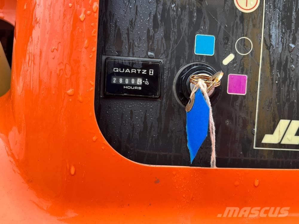 JLG 450 AJ 관절형 전동이동 리프트