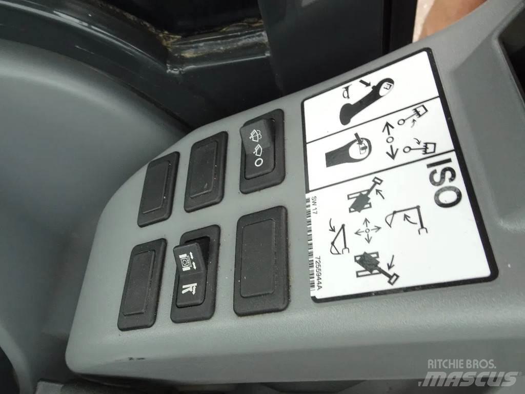 Bobcat E19 소형 굴삭기 7톤 미만
