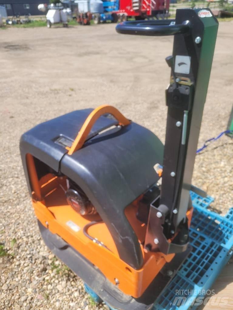Atlas Copco RP400 견인 진동 롤러