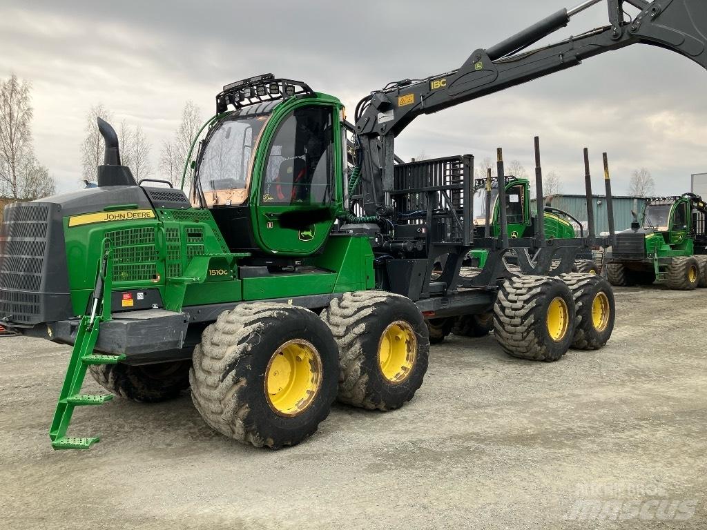 John Deere 1510G 원목 포워더