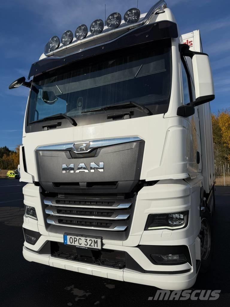 MAN 26.510 6X2-4 탑차 트럭