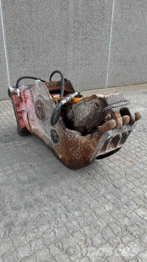 NPK G 18 J 크러셔