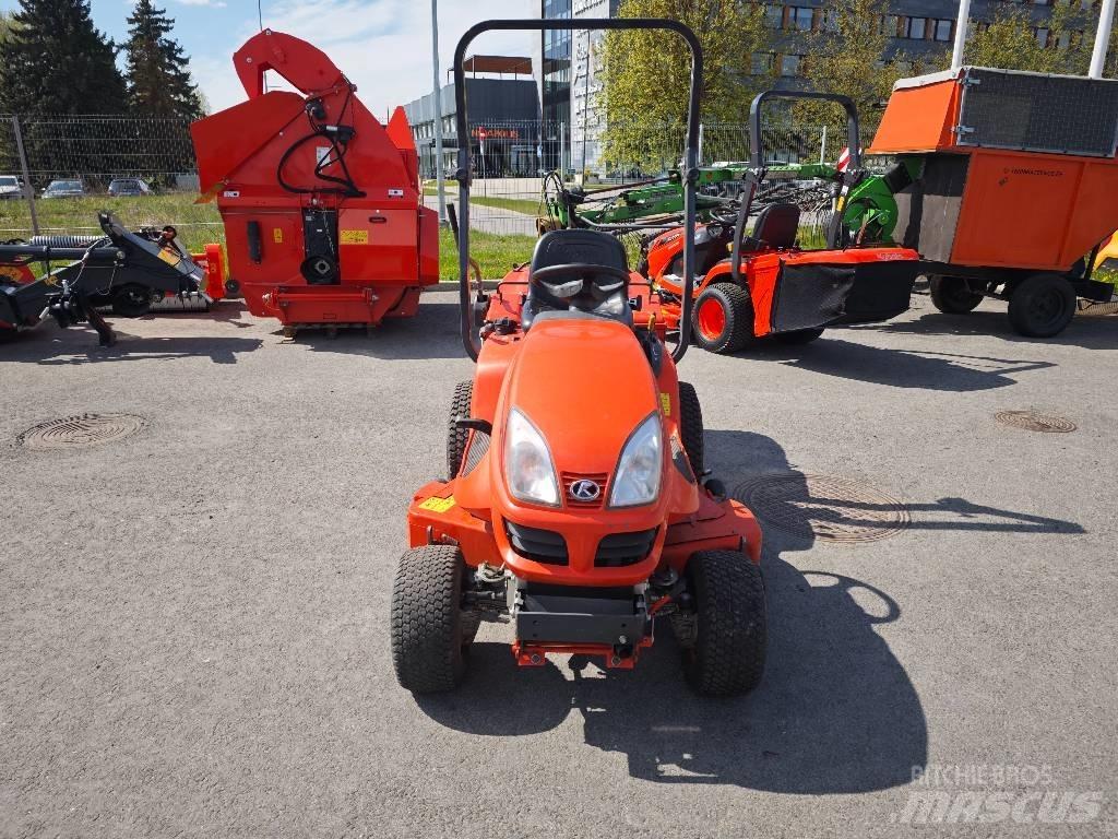 Kubota GR 2120 탑승형 잔디깎기