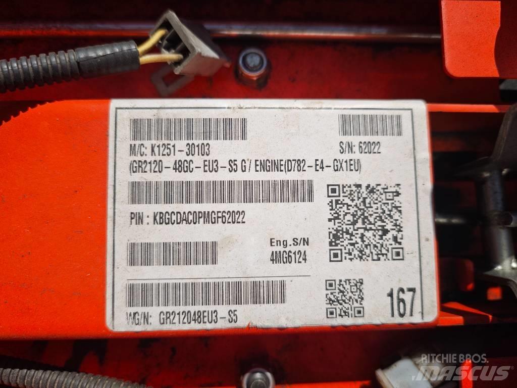 Kubota GR 2120 탑승형 잔디깎기
