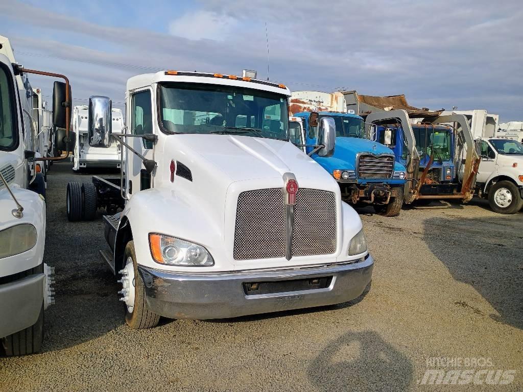 Kenworth T270 폐기물 수거 트럭