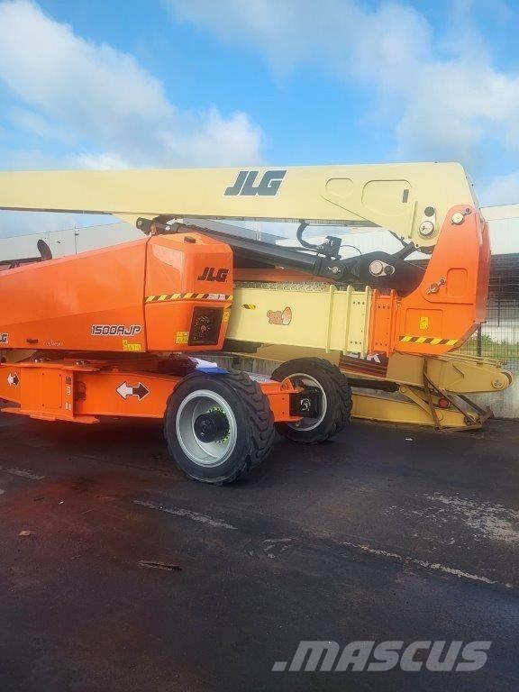 JLG 1500AJP 관절형 전동이동 리프트