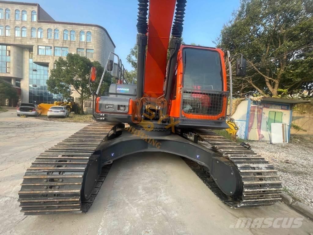 Doosan DX300LC-9C 대형 굴삭기 29톤 이상