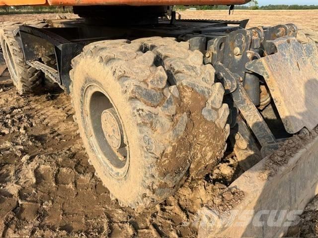 Doosan DX 160 W-3  휠 굴삭기