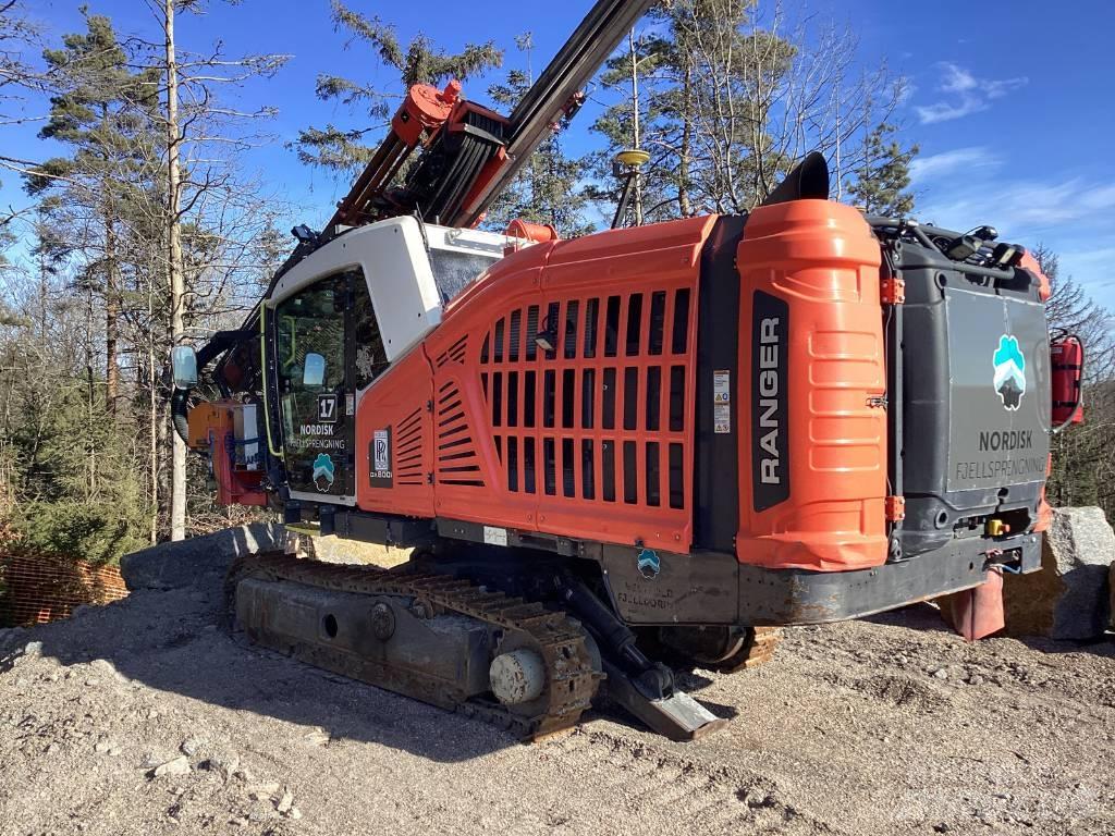 Sandvik DX800i 도로 굴착기