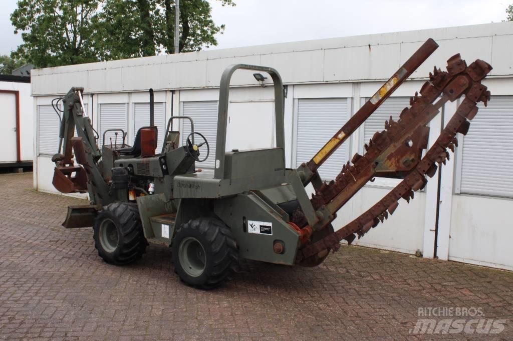 Ditch Witch 3210 트렌처