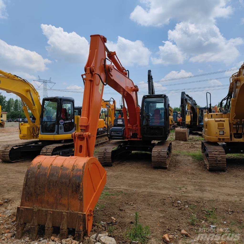 Hitachi ZX 120 대형 굴삭기 29톤 이상