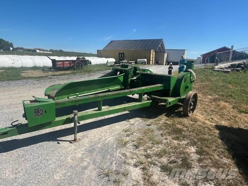 John Deere 3950 목초 수확기