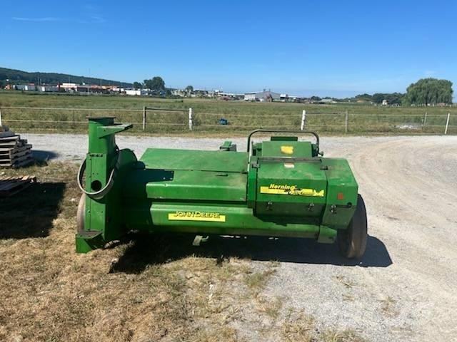 John Deere 3950 목초 수확기