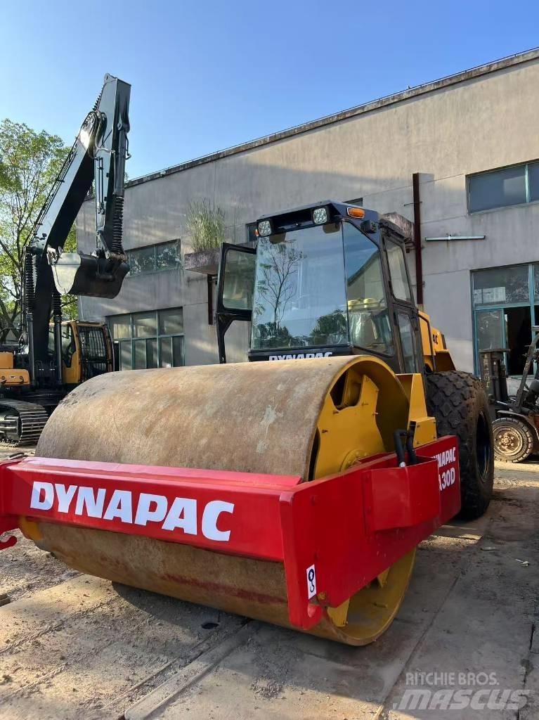 Dynapac CA 30 D 싱글 드럼 롤러