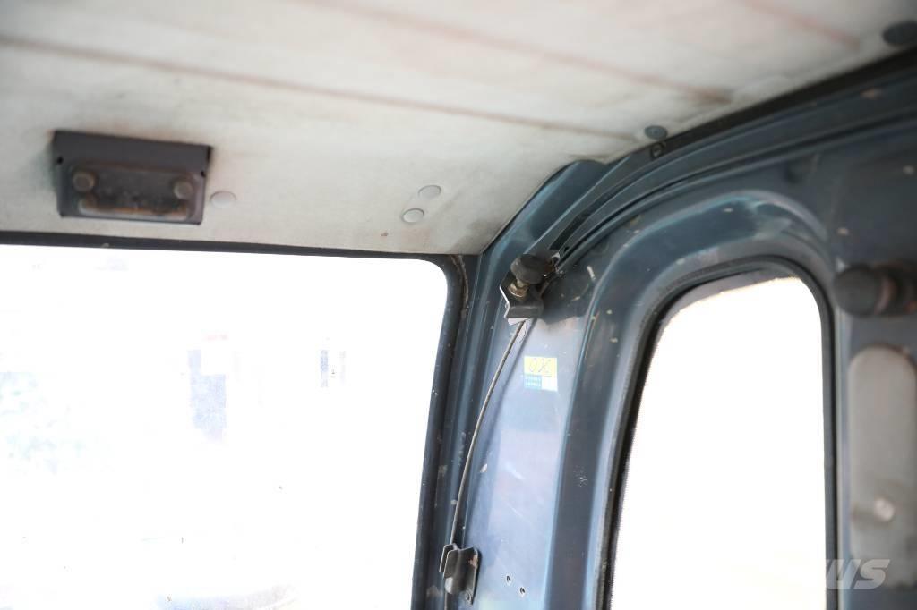 Kobelco SK 130 LC 대형 굴삭기 29톤 이상