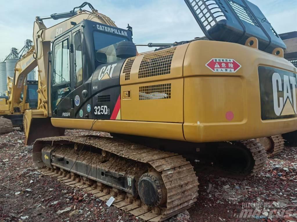 CAT 325 D2 대형 굴삭기 29톤 이상