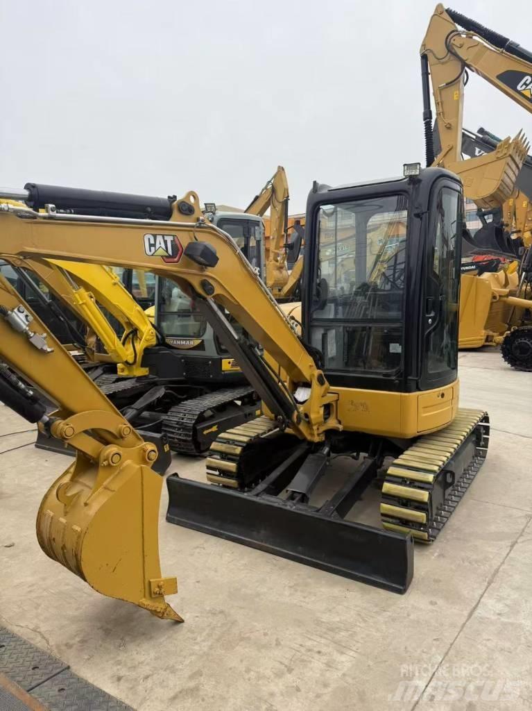 CAT 303.5 E 소형 굴삭기 7톤 미만