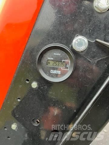 Jacobsen 305 페어웨이 잔디깎기