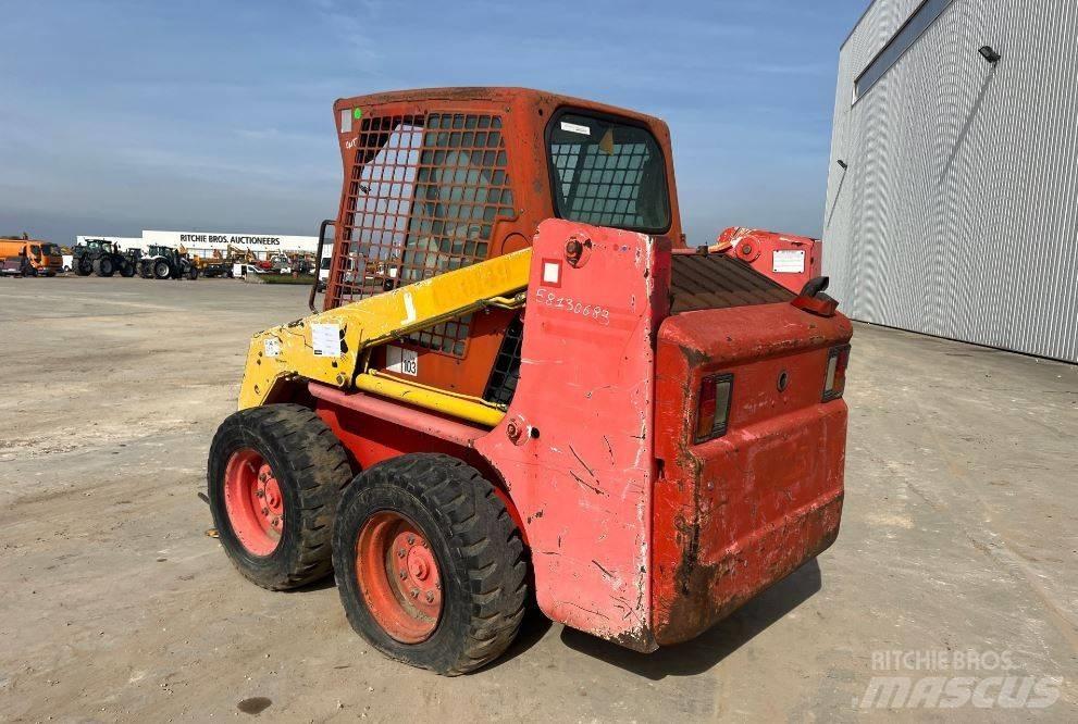 Bobcat 753  스키드로더