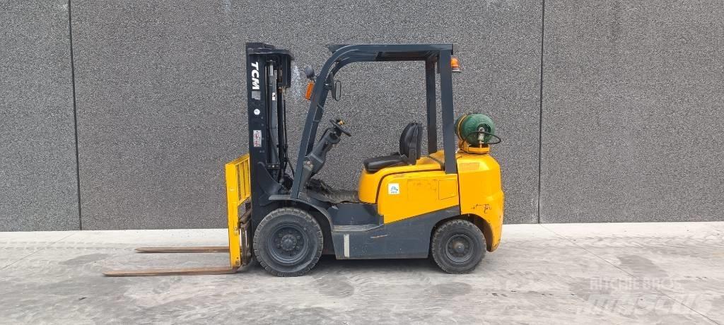 TCM FHG 25 T3 LPG 지게차