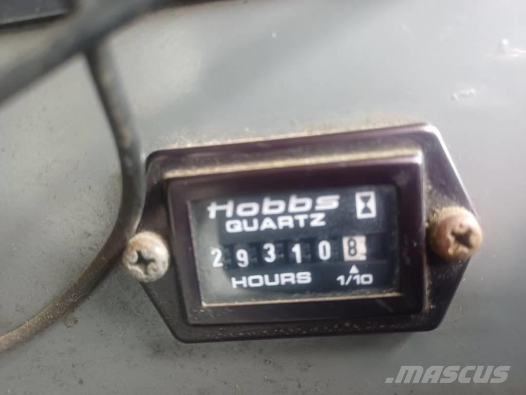 Kobelco CKE 2500 트랙 크레인