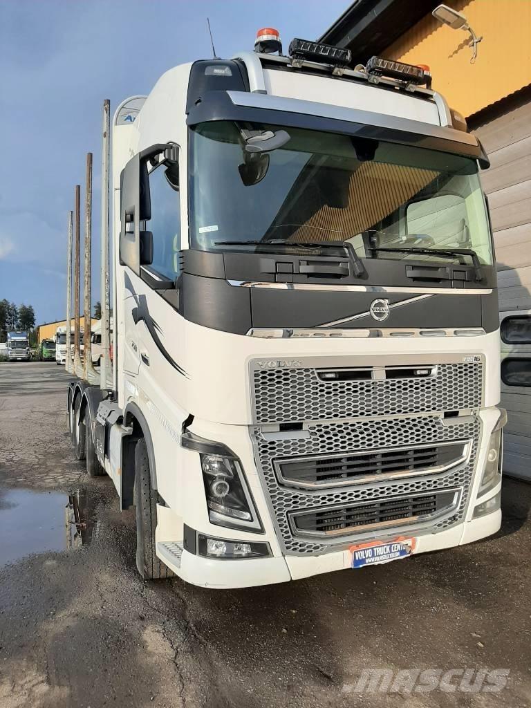 Volvo FH 16 목재 트럭