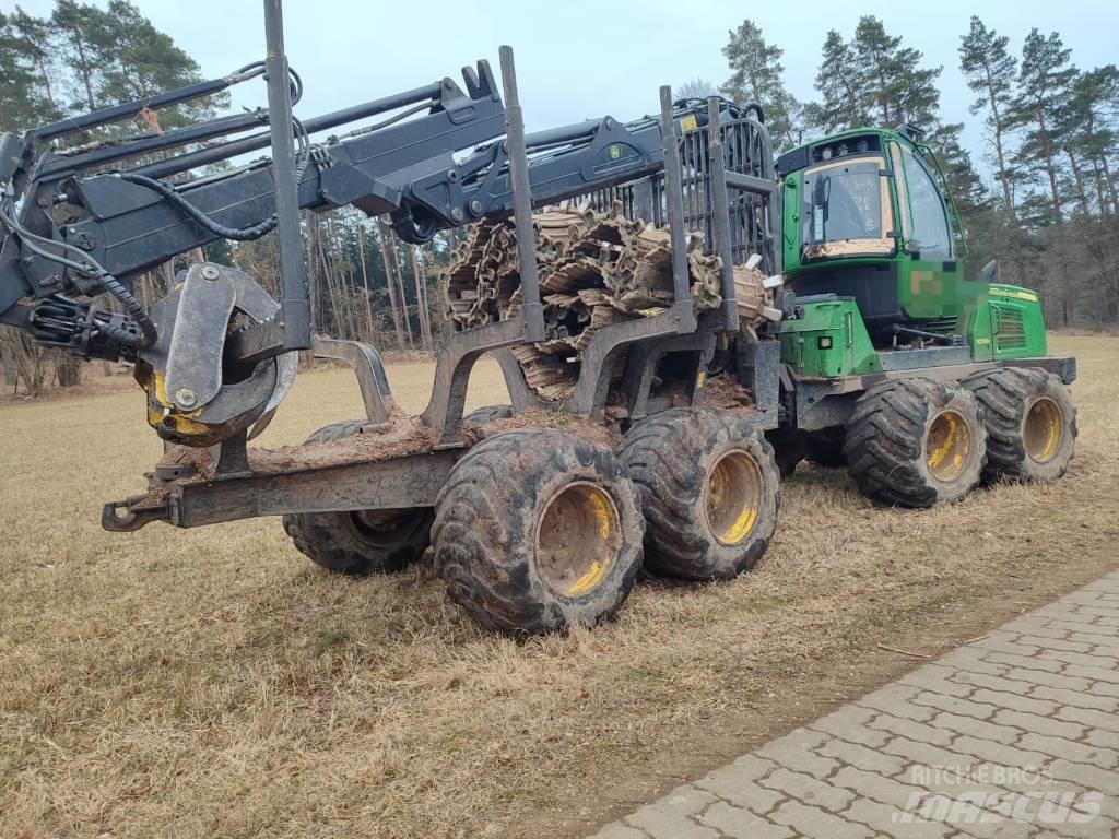 John Deere 1010 E 원목 포워더