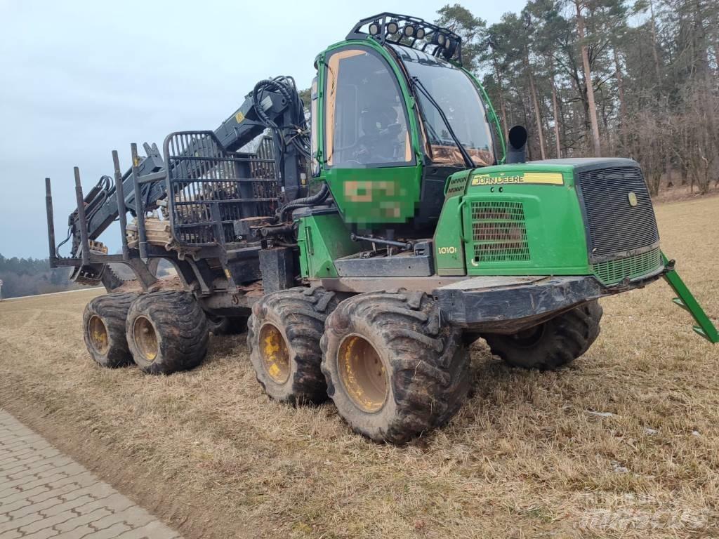 John Deere 1010 E 원목 포워더