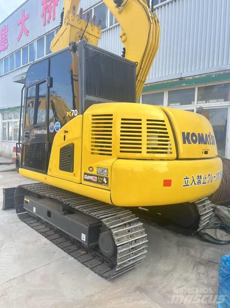 Komatsu PC 70 소형 굴삭기 7톤 미만