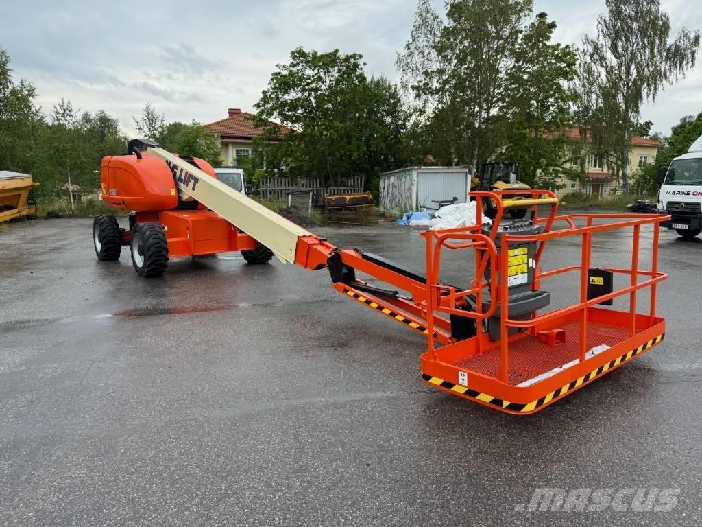JLG 660 SJ 관절형 전동이동 리프트