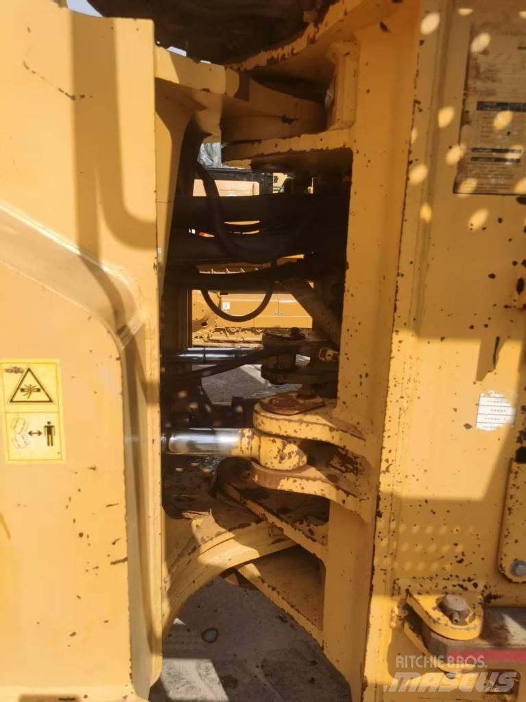 Komatsu WA 500-3  휠로우더